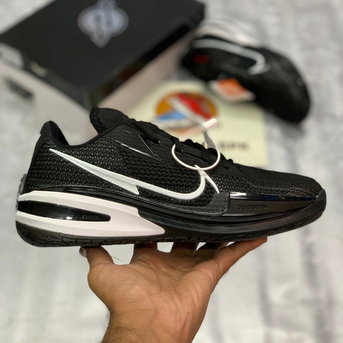 Z GTT-CUTT TB Black/White